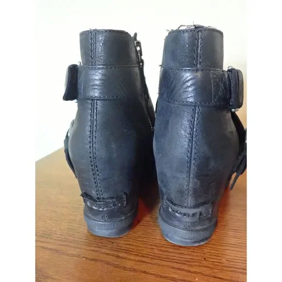 Sorel Joan of Arctic Wedge Women 10 Black Leather Hidden Heel Ankle Bootie - Picture 3 of 10